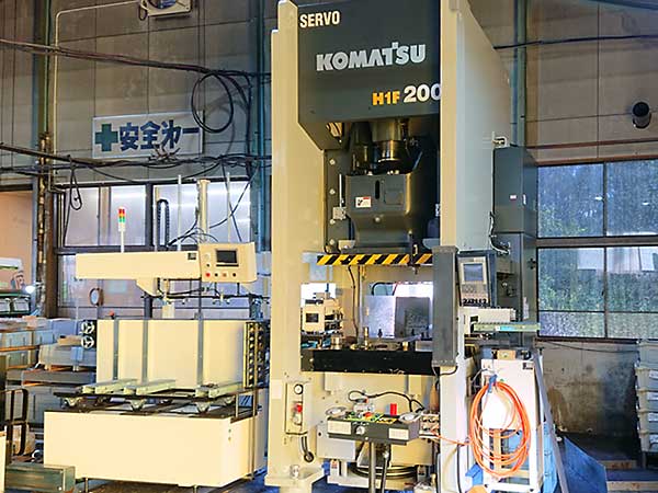 コマツ　H1F2　200t（サーボプレス）